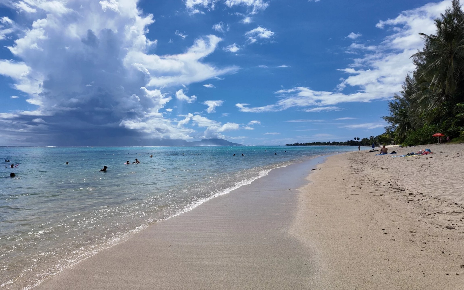 Plage de Punaauia à Tahiti